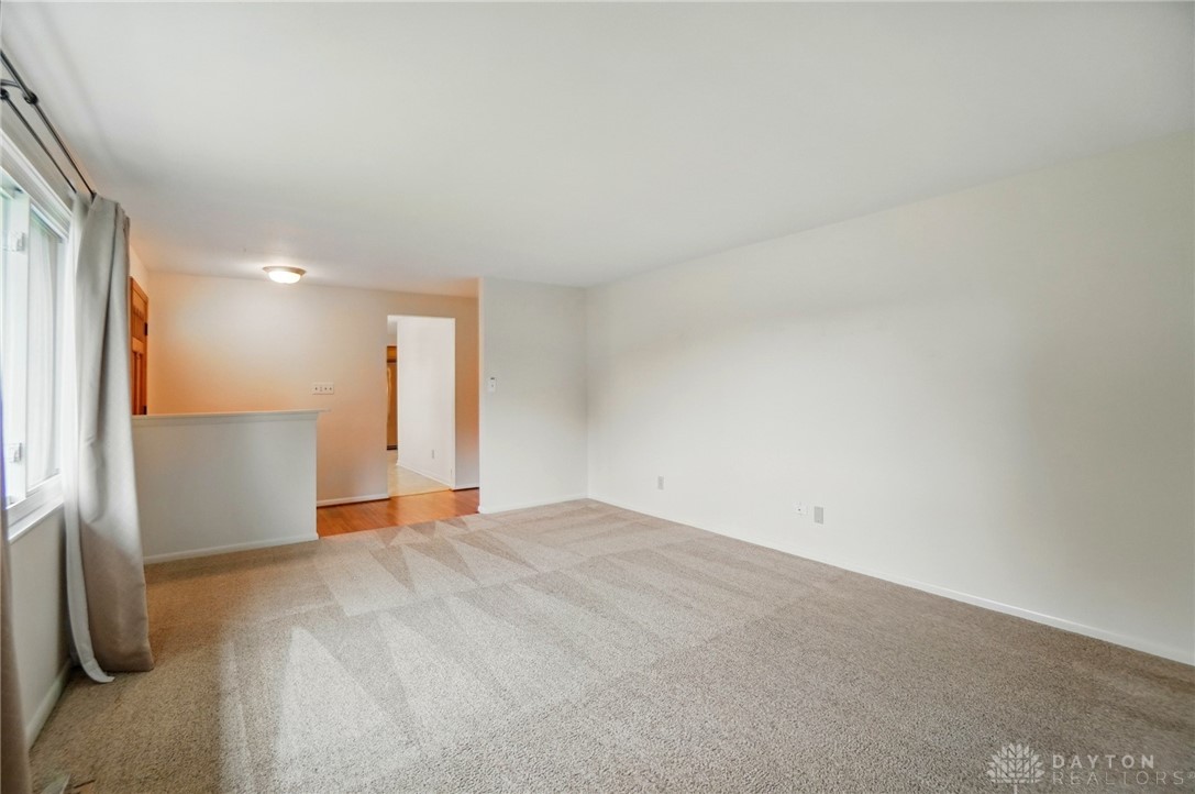 1072 Imperial Boulevard, Springfield, Ohio image 9