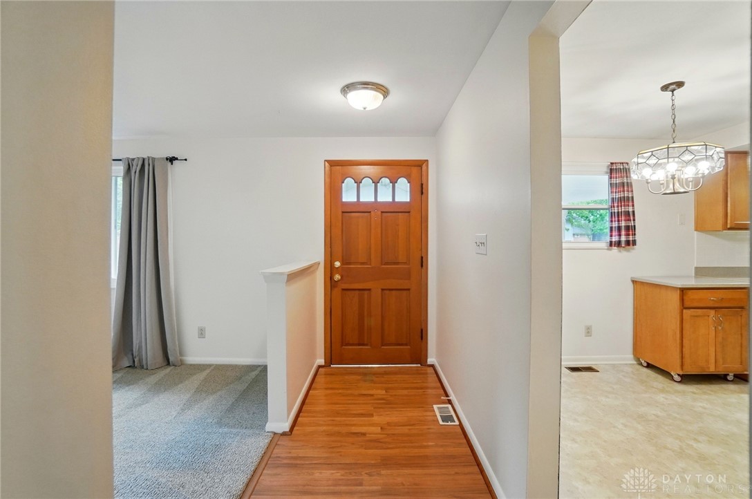 1072 Imperial Boulevard, Springfield, Ohio image 5