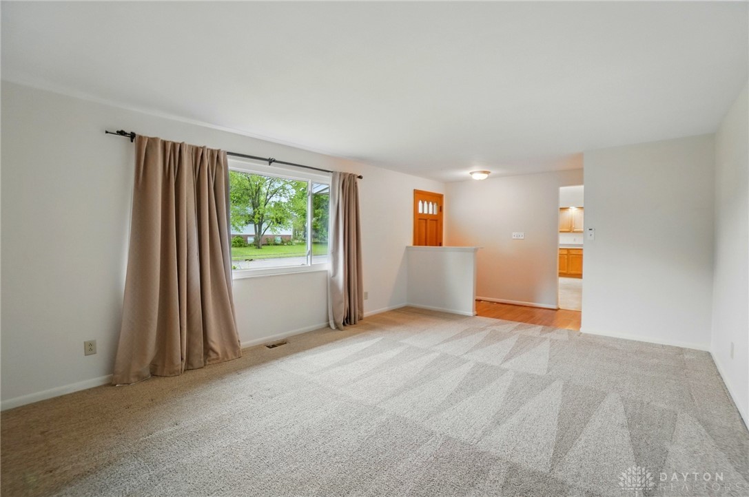 1072 Imperial Boulevard, Springfield, Ohio image 7