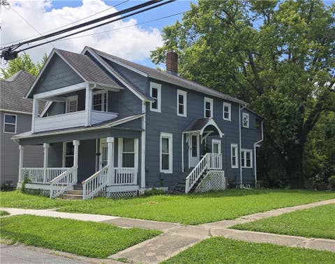Photo for 231 N Lincoln Street
