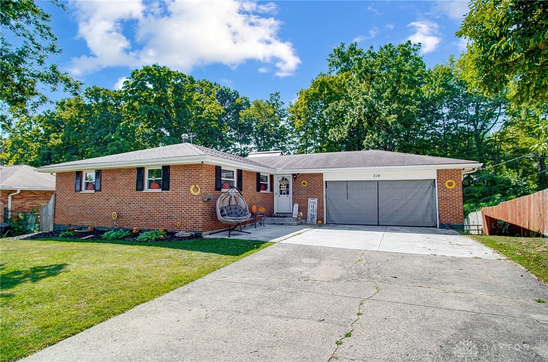 710 Peach Orchard Drive, Dayton, Ohio image 1