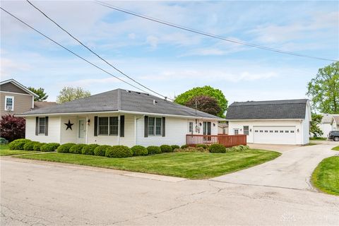 Photo of 20 W Walnut Street, Phillipsburg, OH 45354 (MLS # 958355)