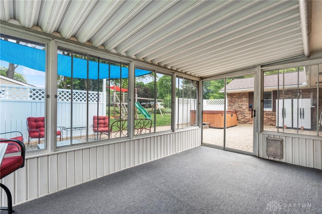 2530 Kenmont Court, Beavercreek, Ohio image 32