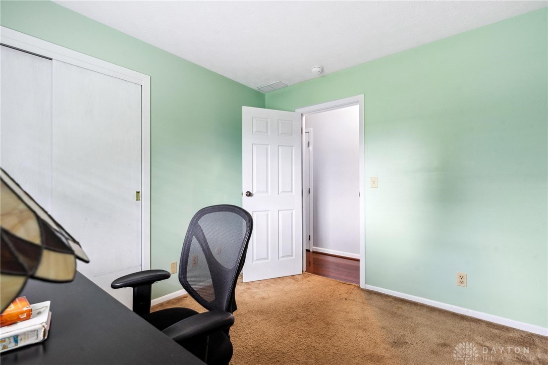 2530 Kenmont Court, Beavercreek, Ohio image 22