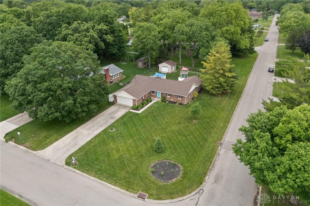 2530 Kenmont Court, Beavercreek, Ohio image 39