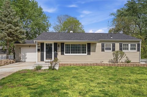 Photo of 723 Adria Court, Middletown, OH 45044 (MLS # 956658)