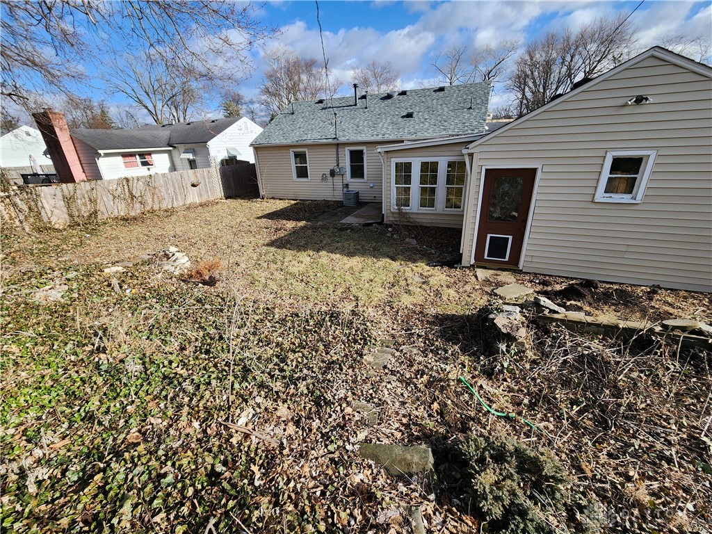 1220 York Lane, Troy, Ohio image 33