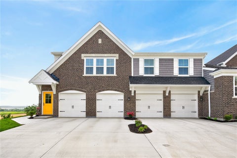 Photo of 405 Bethpage Way, Turtlecreek Twp, OH 45036 (MLS # 970260)