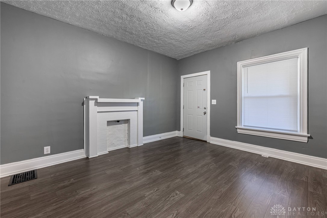 Dayton, Ohio 45403, United States, 3 Bedrooms Bedrooms, ,1 BathroomBathrooms,Residential,Active,227859