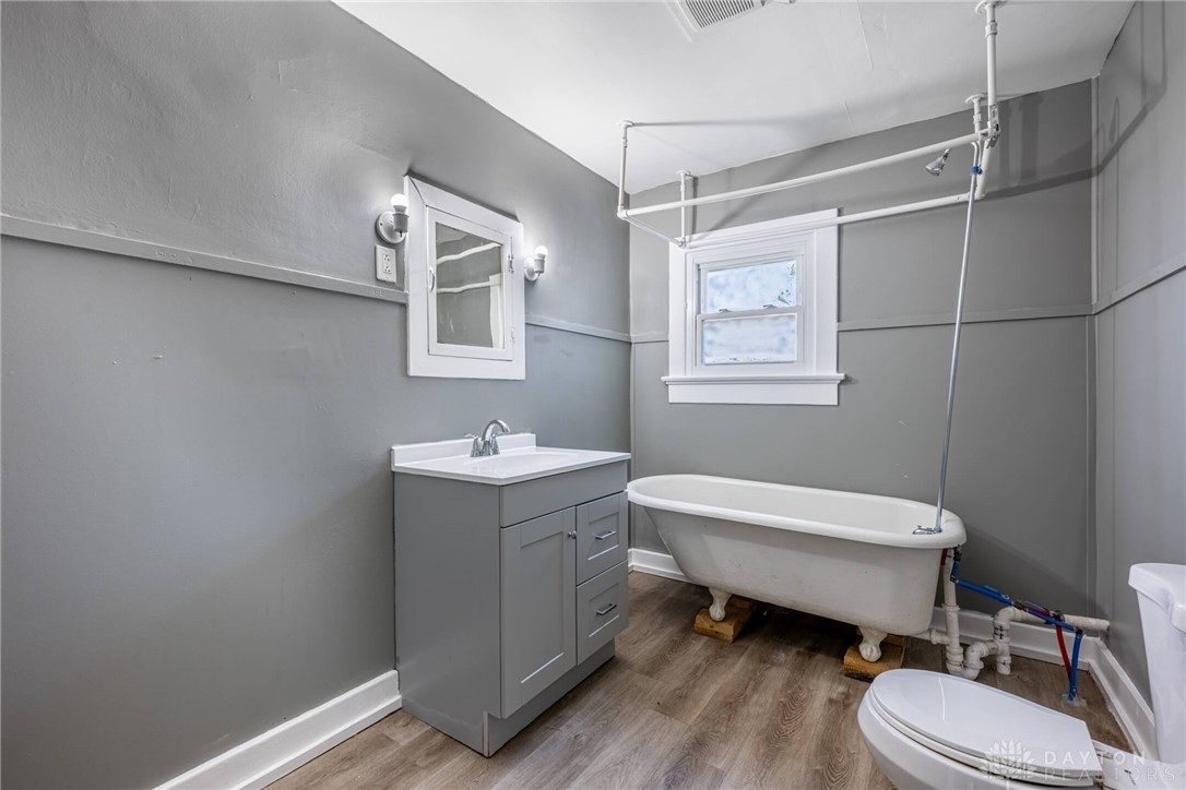 Dayton, Ohio 45403, United States, 3 Bedrooms Bedrooms, ,1 BathroomBathrooms,Residential,Active,227859