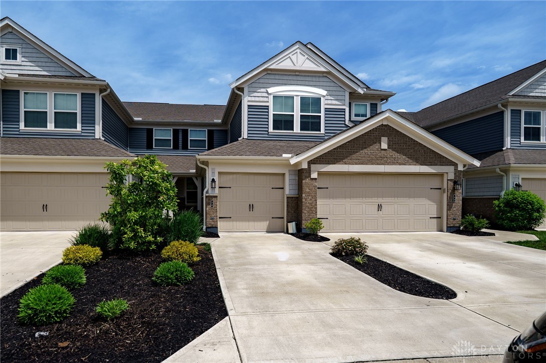72 Pebble Brook Place, Springboro, Ohio image 1
