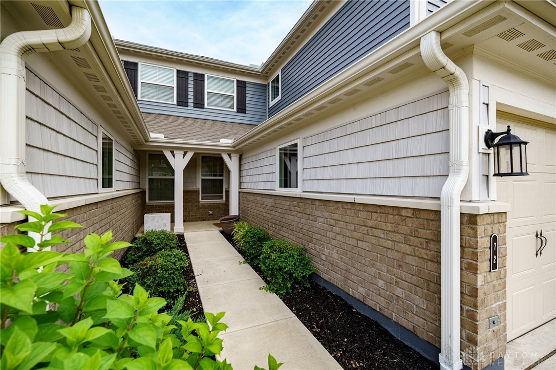 72 Pebble Brook Place, Springboro, Ohio image 5