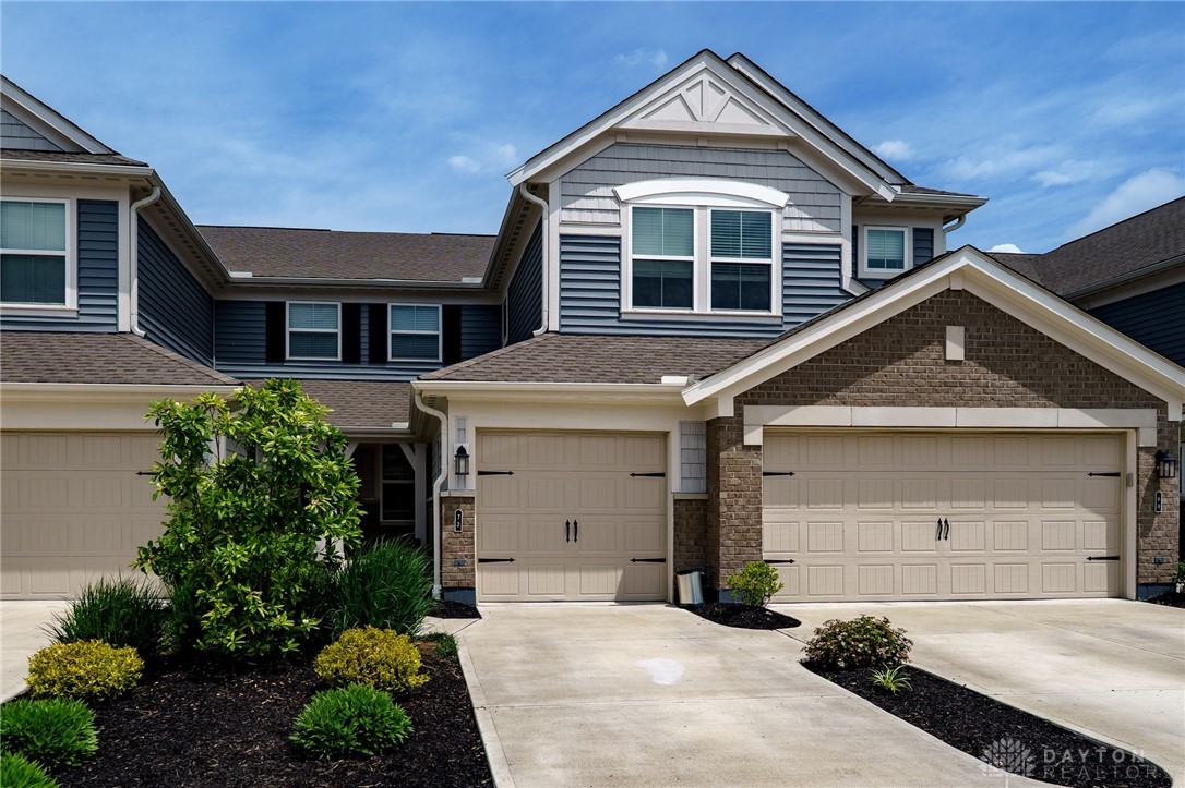72 Pebble Brook Place, Springboro, Ohio image 2