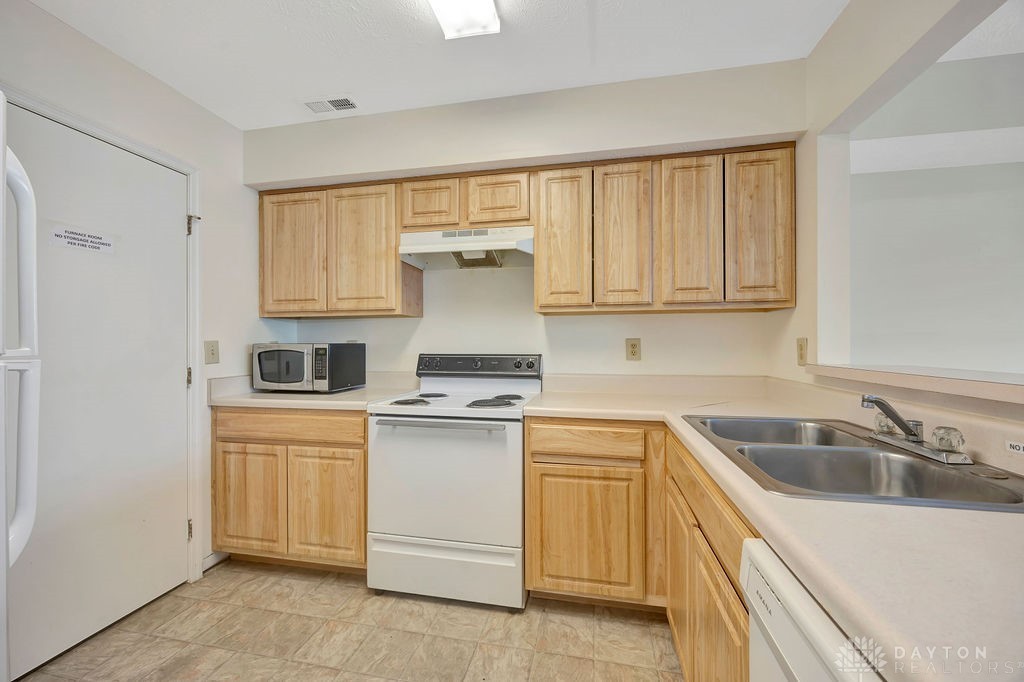 978 Irving Avenue #35, Dayton, Ohio image 6