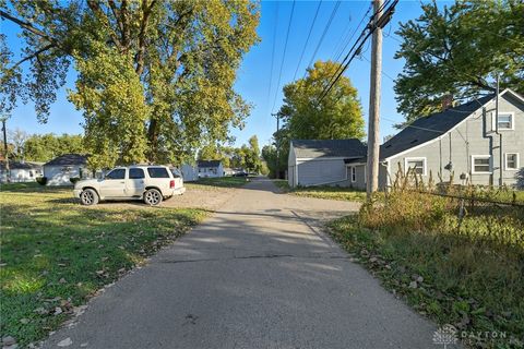 Tiny photo for 422 Lake Street, Troy, OH 45373 (MLS # 946153)