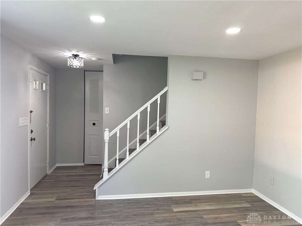 Englewood, Ohio 45322, United States, 4 Bedrooms Bedrooms, ,3 BathroomsBathrooms,Residential,Pending,121334