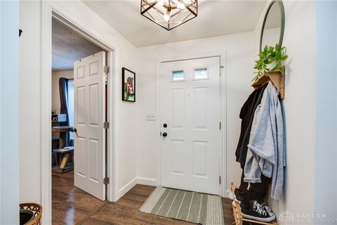 Tiny photo for 8948 Autumngate Lane, Dayton, OH 45424 (MLS # 946061)