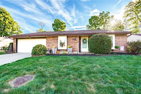 Tiny photo for 8948 Autumngate Lane, Dayton, OH 45424 (MLS # 946061)