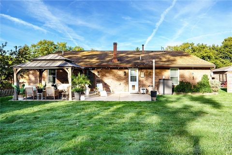 Tiny photo for 8948 Autumngate Lane, Dayton, OH 45424 (MLS # 946061)