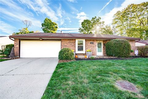 Tiny photo for 8948 Autumngate Lane, Dayton, OH 45424 (MLS # 946061)
