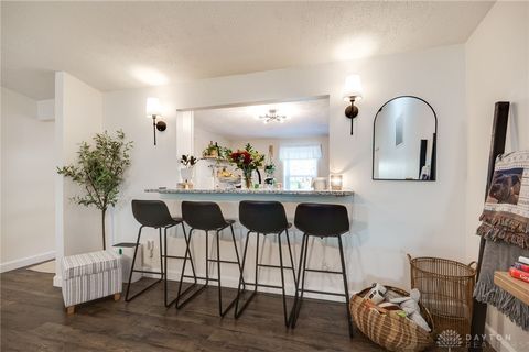 Tiny photo for 8948 Autumngate Lane, Dayton, OH 45424 (MLS # 946061)