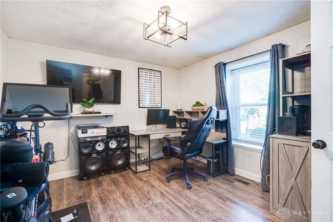 Tiny photo for 8948 Autumngate Lane, Dayton, OH 45424 (MLS # 946061)