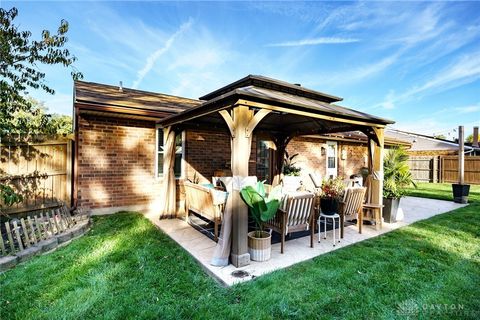 Tiny photo for 8948 Autumngate Lane, Dayton, OH 45424 (MLS # 946061)