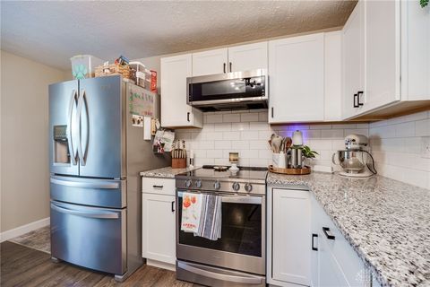 Tiny photo for 8948 Autumngate Lane, Dayton, OH 45424 (MLS # 946061)