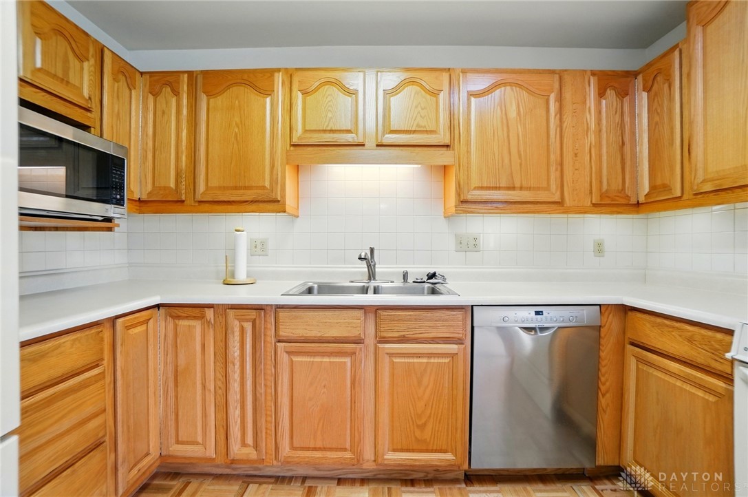 1206 Burket Drive, New Carlisle, Ohio image 19