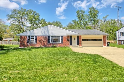 Photo of 144 Upper Hillside Drive, Bellbrook, OH 45305 (MLS # 956732)