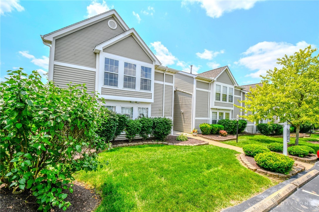 1547 Commons Drive, Miamisburg, Ohio image 2