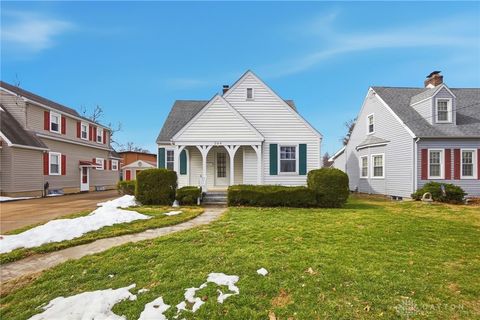 Photo of 244 Edison Boulevard, Xenia, OH 45385 (MLS # 952468)