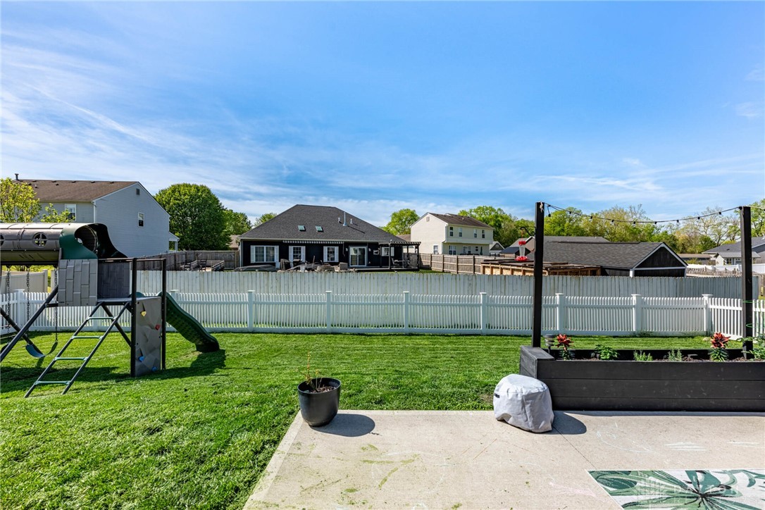 611 Colony Trail, New Carlisle, Ohio image 34