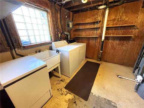 Tiny photo for 615 Burnside Drive, Miamisburg, OH 45342 (MLS # 946519)