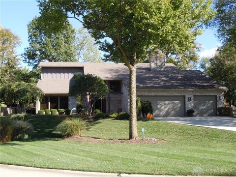 Photo of 6810 Trailview Drive, Dayton, OH 45414 (MLS # 945649)