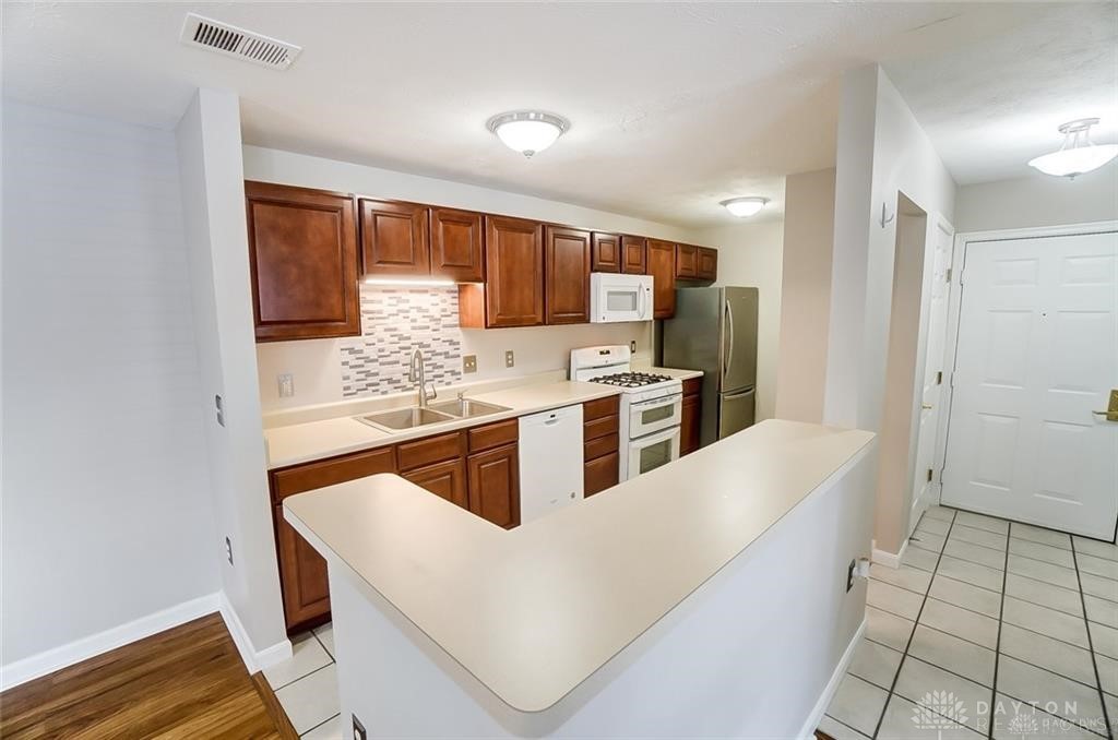 3087 Westminster Drive #101, Beavercreek, Ohio image 16