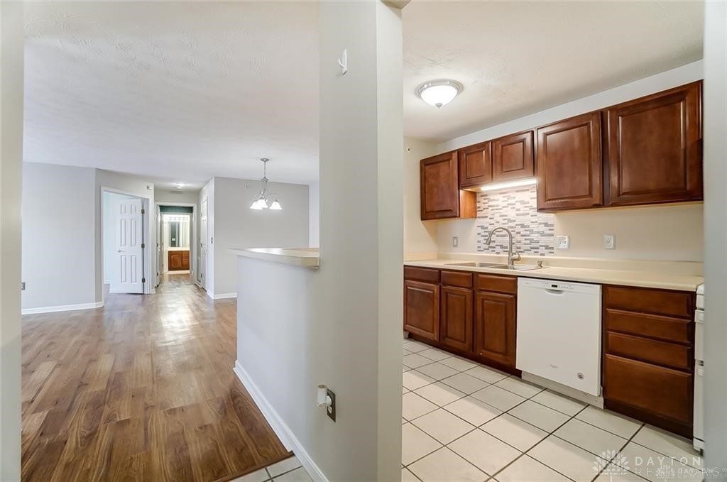 3087 Westminster Drive #101, Beavercreek, Ohio image 5