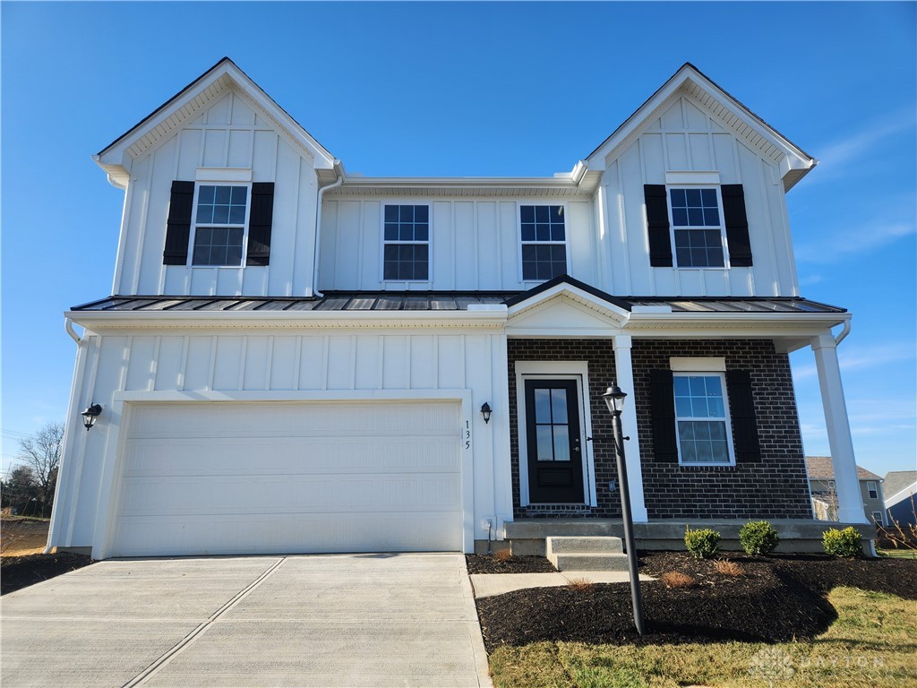 135 Magnolia Lane, Springboro, Ohio image 1