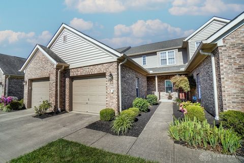 Photo of 4684 Court Yard Drive, Mason, OH 45040 (MLS # 945414)