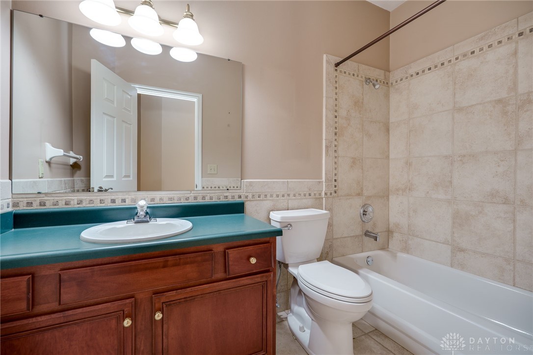 3762 E Sudbury Court, Bellbrook, Ohio image 29