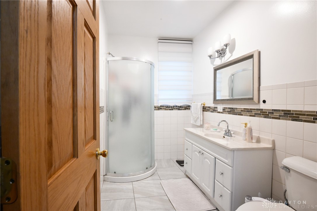 Dayton, Ohio 45404, United States, 5 Bedrooms Bedrooms, ,3 BathroomsBathrooms,Residential,Active,170349