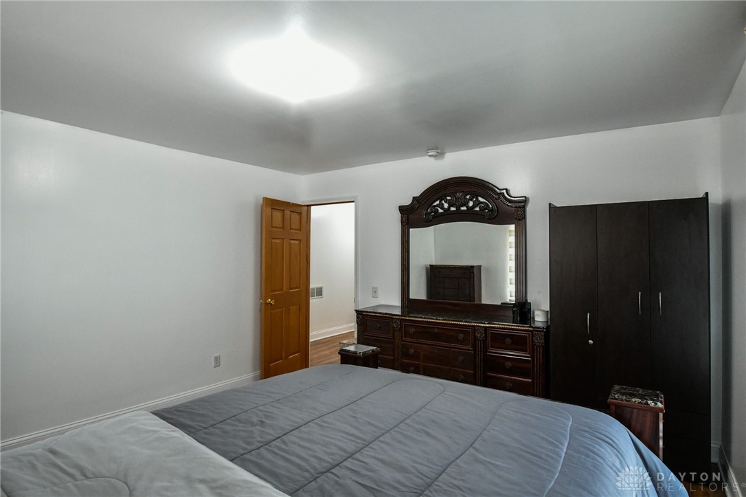 Dayton, Ohio 45404, United States, 5 Bedrooms Bedrooms, ,3 BathroomsBathrooms,Residential,Active,170349