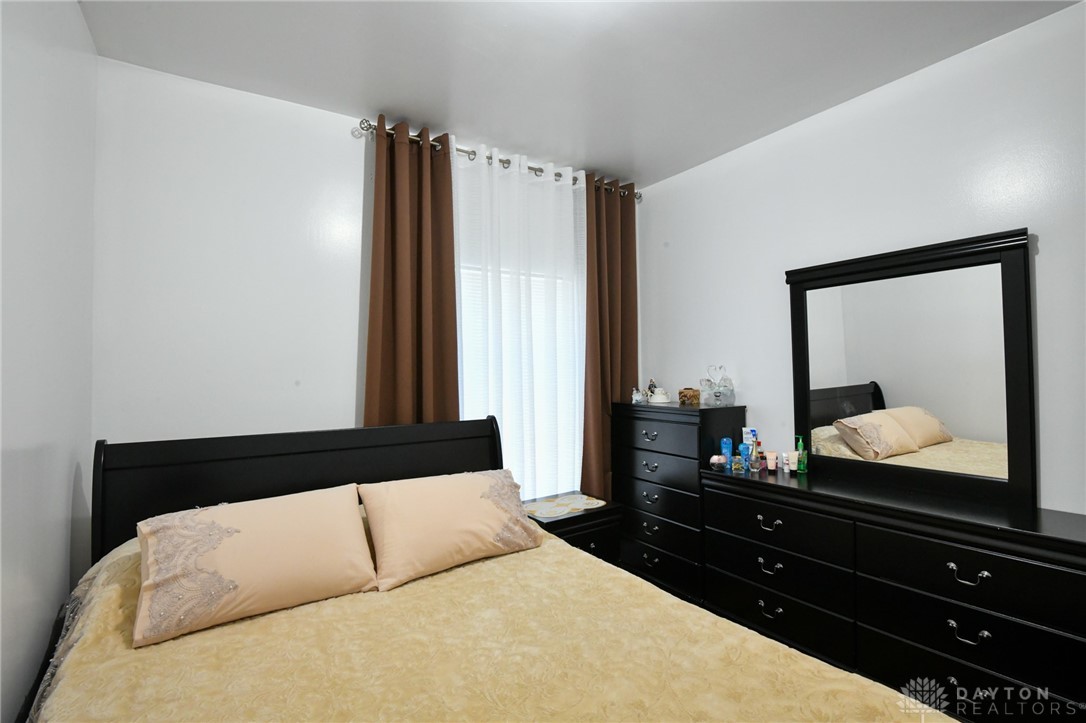 Dayton, Ohio 45404, United States, 5 Bedrooms Bedrooms, ,3 BathroomsBathrooms,Residential,Active,170349