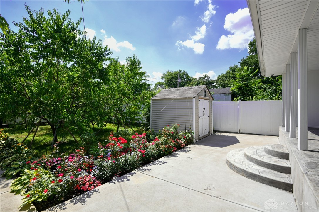 Dayton, Ohio 45404, United States, 5 Bedrooms Bedrooms, ,3 BathroomsBathrooms,Residential,Active,170349