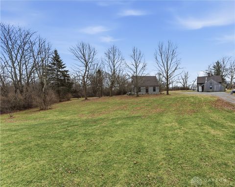 Photo of 680 Bischoff Road, New Carlisle, OH 45344 (MLS # 951310)