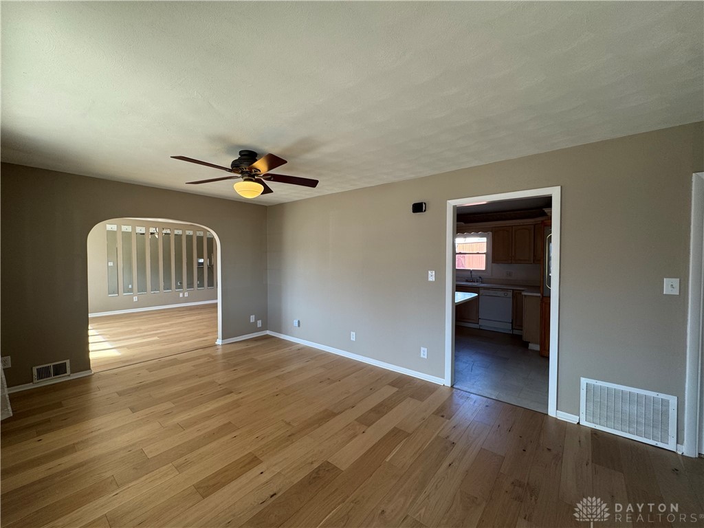 Dayton, Ohio 45432, United States, 3 Bedrooms Bedrooms, ,1 BathroomBathrooms,Residential,Active,91270