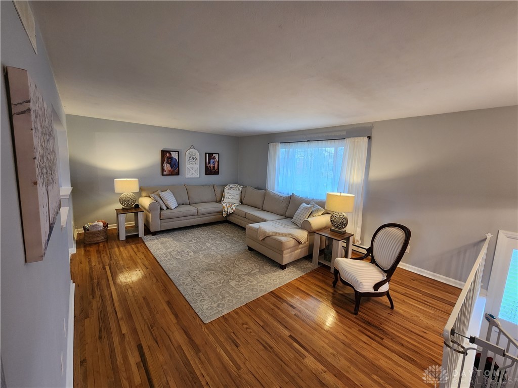 215 Lindell Drive, Germantown, Ohio image 16