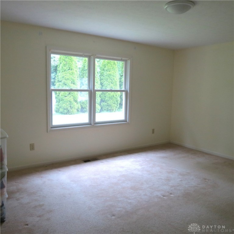 3360 Seven Point Court, Sidney, Ohio image 10