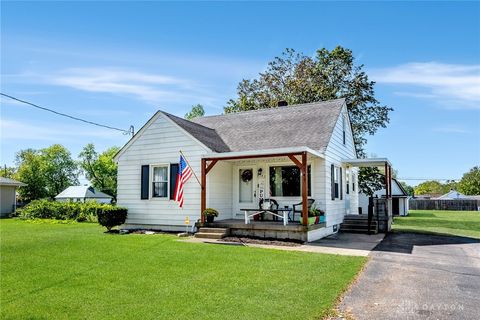 Photo of 2147 Clark Street, St Clair Twp, OH 45011 (MLS # 945026)
