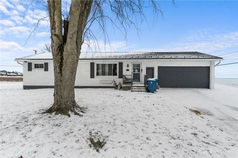 Photo of 511 James Street, Jackson Center, OH 45334 (MLS # 950028)